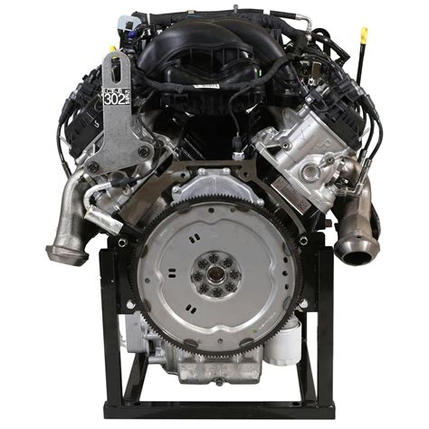 Ford Performance M-6007-73 7.3L V8 430HP Godzilla Crate Engine