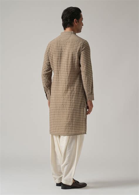 Buy Kurta for Men Online in India | Banana Club