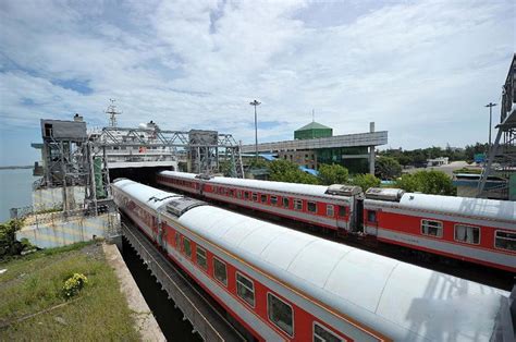 2021三亚站是海南岛东、西环铁路最南边的一座火车站。粤海轮渡，共三层。（前三图来自网络，侵删_三亚站-评论-去哪儿攻略
