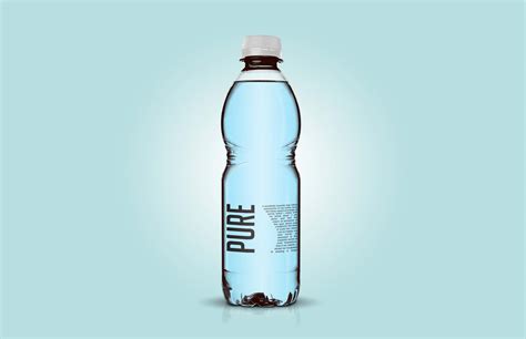 Free Clear Plastic Bottle Mockup (PSD)
