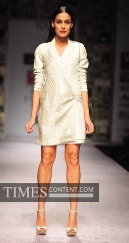 Michelle Innes Fashion Photo Model Michelle Innes poses...