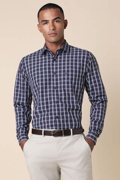 Buy Men Navy Regular Fit Checked Full Sleeves Formal Shirt Online ...