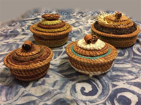 How To Make Basket From Pine Needles at Dylan Trouton blog