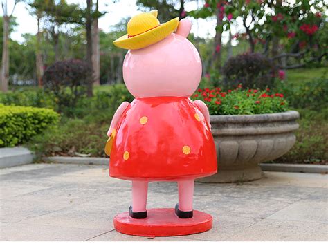 玻璃钢卡通雕塑定制小猪一家 卡通雕塑新年猪猪绿地摆件商场美陈-阿里巴巴