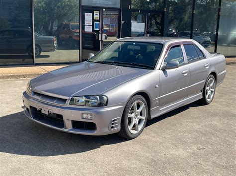 1998-2002 R34 Nissan Skyline Sedan - windowmotor.com.au