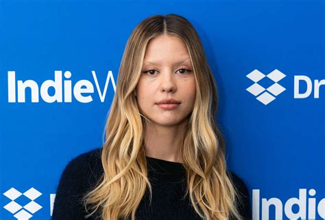 [100+] Mia Goth Wallpapers | Wallpapers.com