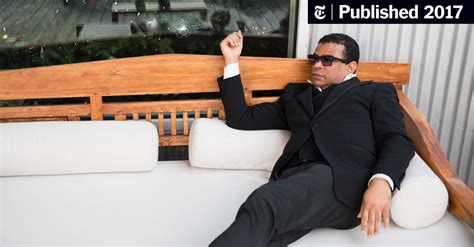 Interview a Famous Person 的图像结果