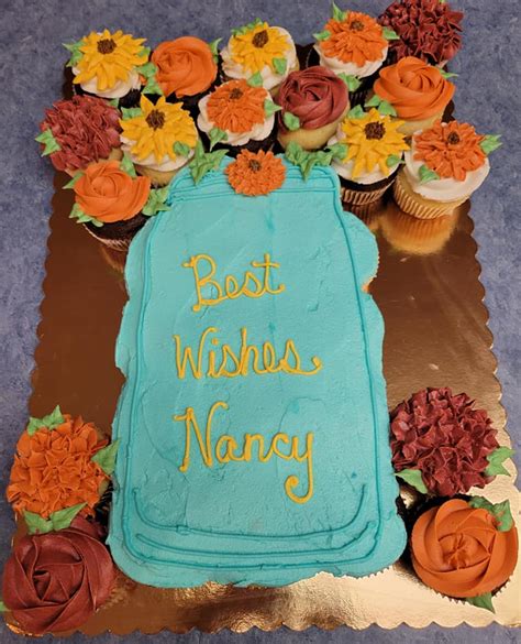 Cakes & Cupcakes – Julie's Farmhouse Kitchen