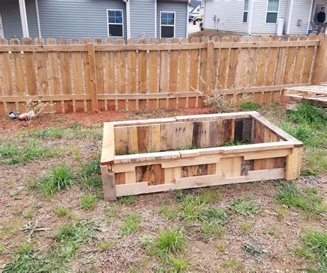 How To Build A Raised Bed Using Pallets at Lorenzo Marrs blog