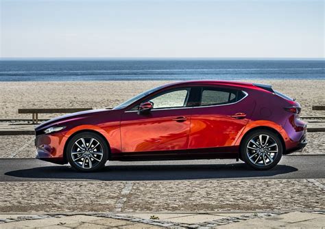 Mazda 3 Hatchback 2020 Reseña - Pura diversión y mucho estilo