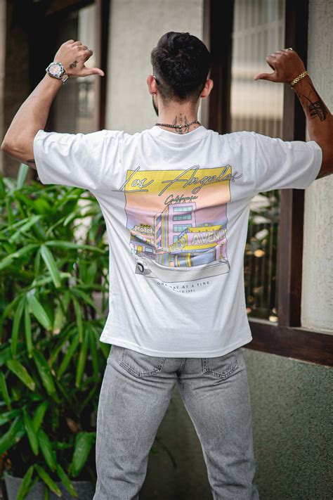 Gritstones White "Los Angeles" Oversized Cotton T-Shirt
