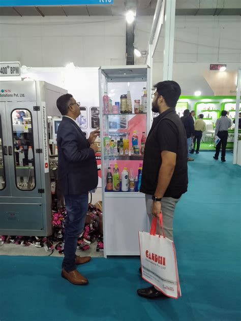 Automatic Bottle Capping Machine Manufacturer,liquid filling & sealing ...