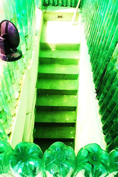 Un palacio de botellas | Meer