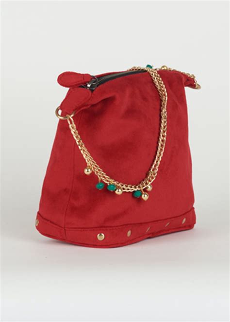 Get Chain Link Handle Solid Sling Bag at ₹ 3500 | LBB Shop