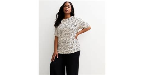 Curves White Pattern Print T-Shirt | New Look
