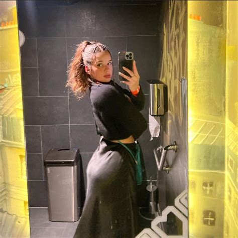 Vous lui faites quoi à Bianca Costa ? : r/BiancaCostaNSFW