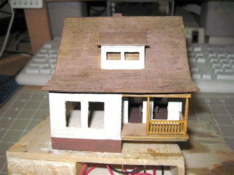 Basic Model Window Scratch Building 的图像结果