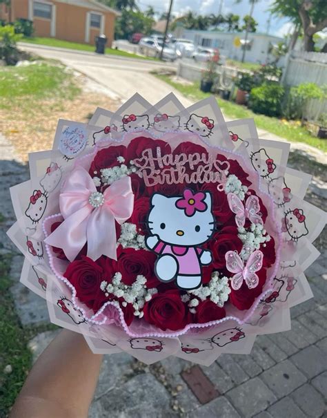 hello kitty flower bouquet inspo | Hello kitty gifts, Diy rose bouquet ...
