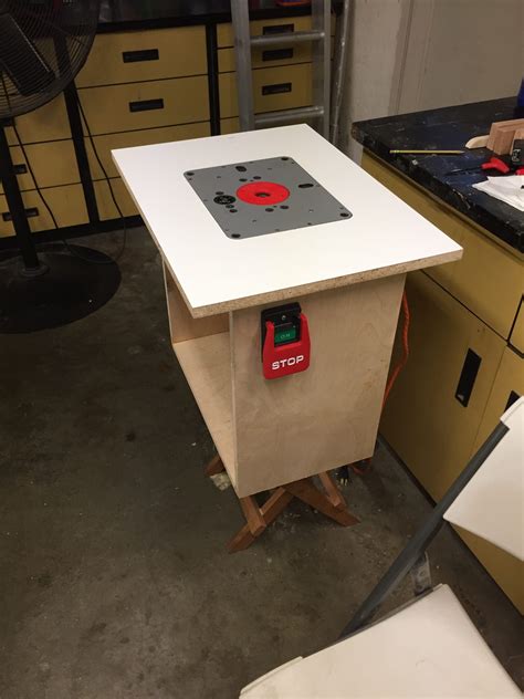 JessEm Router Table Storage 的图像结果