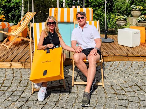 What is Champagne? A guide into the Glorious Sparkling Wine