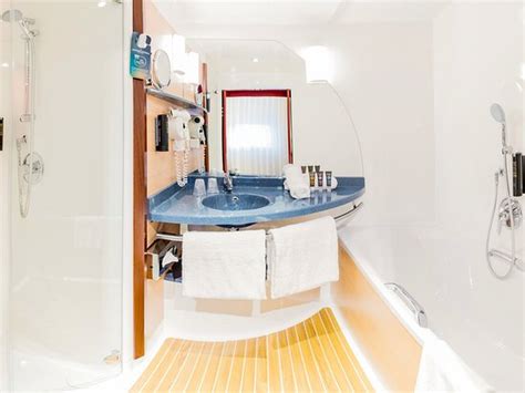 Novotel Suites Geneve Aeroport Restaurant: Pictures & Reviews - Tripadvisor