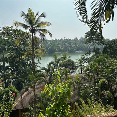 FRAGRANT NATURE BACKWATER RESORT & AYURVEDA SPA KOLLAM (Paravoor ...