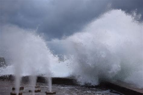temporal de olas, Foto de Donostia-San Sebastián | Calendario de Gipuzkoa