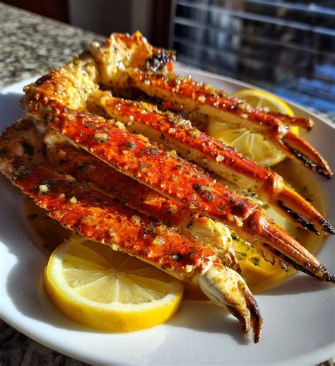 Grilled Crab Legs: 5 Ways to Make Them Irresistible – Vihaad Recepten