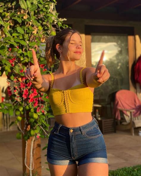 Luara Fonseca 02/18/2021 • CelebMafia