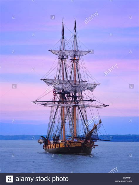 Uss niagara hi-res stock photography and images - Alamy