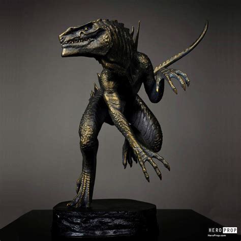 Godzilla (1998) - Godzilla Maquette - HeroProp.com