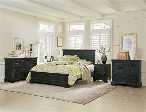 OSP Home Furnishings Farmhouse Basics King Bedroom Set with 2 ...