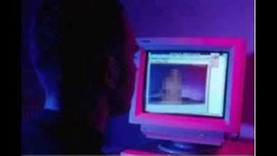 Upset with girlfriend, peon makes two 'call girl' profiles of her on FB ...