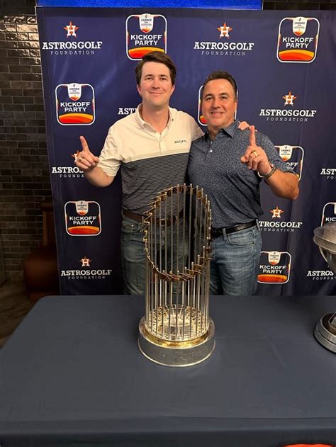 NetJets Office Photos