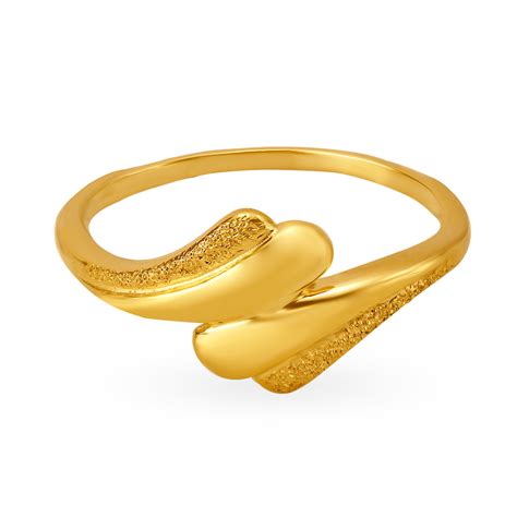 Elegant Symmetric Gold Ring