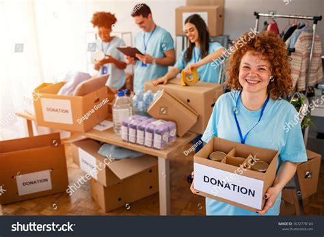 Charity Work 的图像结果