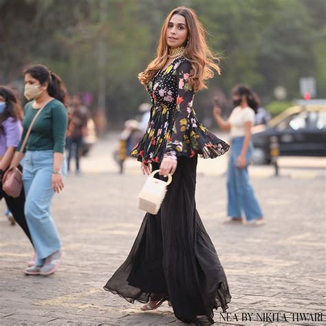 House of Misu in our Botanical Black Sharara Pant Set – neabynikitatiwari