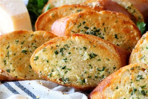 Homemade Recipe For Garlic Bread at Loren Bona blog