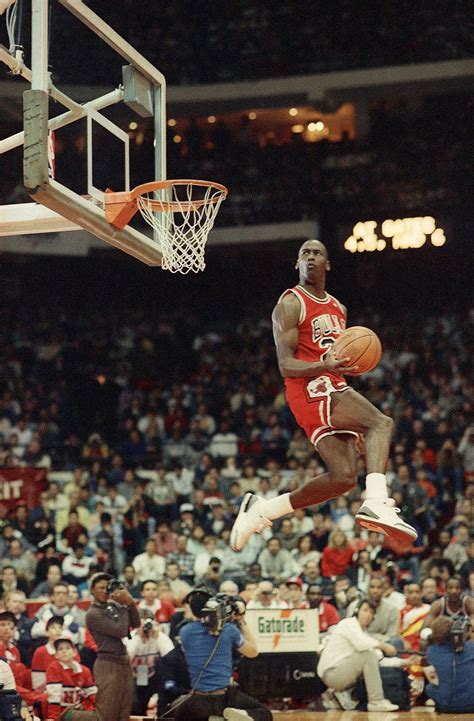 The Most Epic NBA Dunk Contest Photos Ever Taken | Michael jordan ...