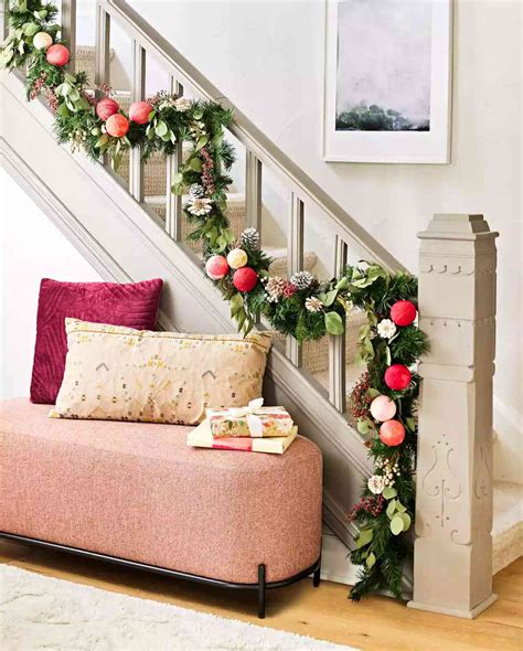 8 Merry and Bright Christmas Staircase Decorations