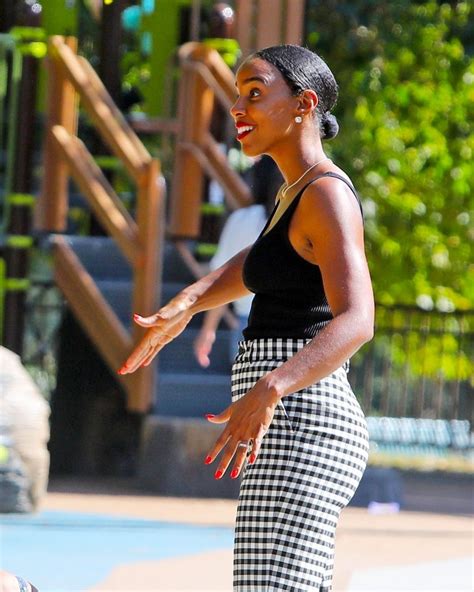 Kelly Rowland - Coldwater Canyon Park in Beverly Hills 08/19/2022 ...