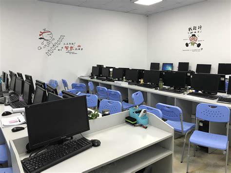 计算机与信息学院2017级软件工程专业实训工作顺利开展