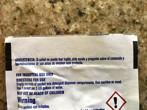 Write "empty contents of packet into dishwasher" in Spanish? Sure boss ...