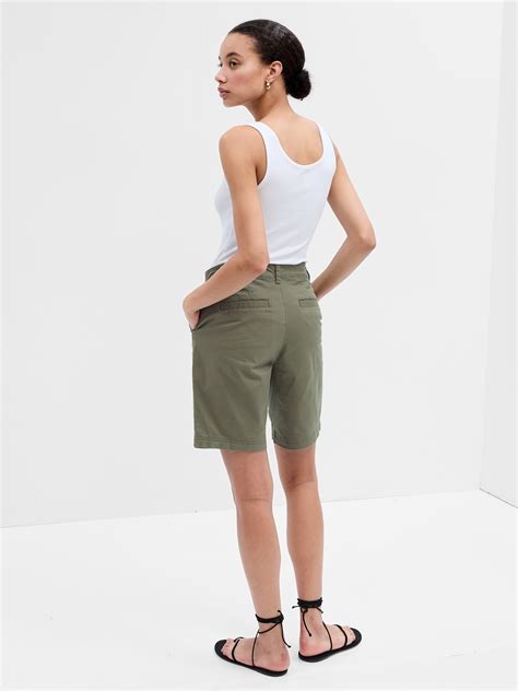9" Mid Rise Twill Bermuda Shorts with Washwell | Gap Factory