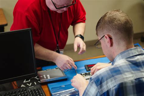 Computer Technical Support Program 的图像结果