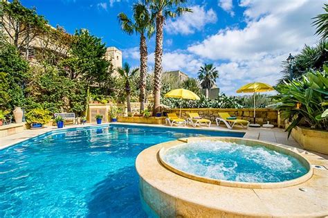 DAR TAL-KAPTAN BOUTIQUE MAISON (Ghasri, Island of Gozo) - Hotel Reviews ...