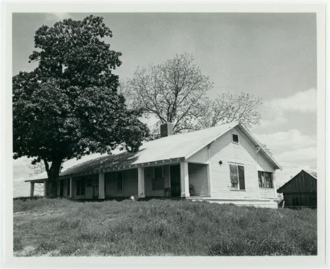 [The Wright Plantation house] - The Portal to Texas History