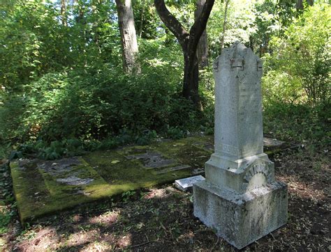 11 of the most famous people buried in Eugene's oldest cemetery