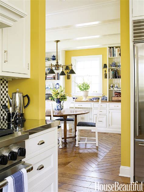 Yellow Kitchen Walls What Color Cabinets at Lewis Caulfield blog