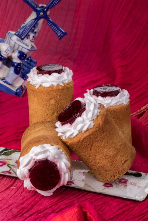 6 Dessert Recipes From Around the World, from Finland to Mexico – eShe